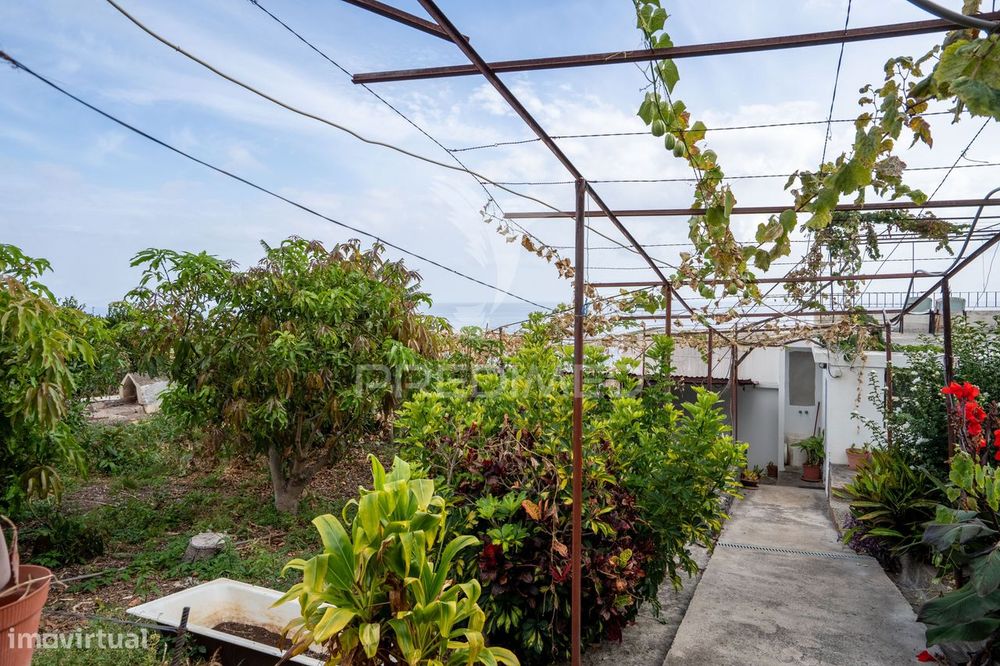 Moradia mais terreno com 2970m2