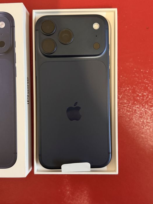 Iphone 17 pro Max 256Gb  Azul Novo !