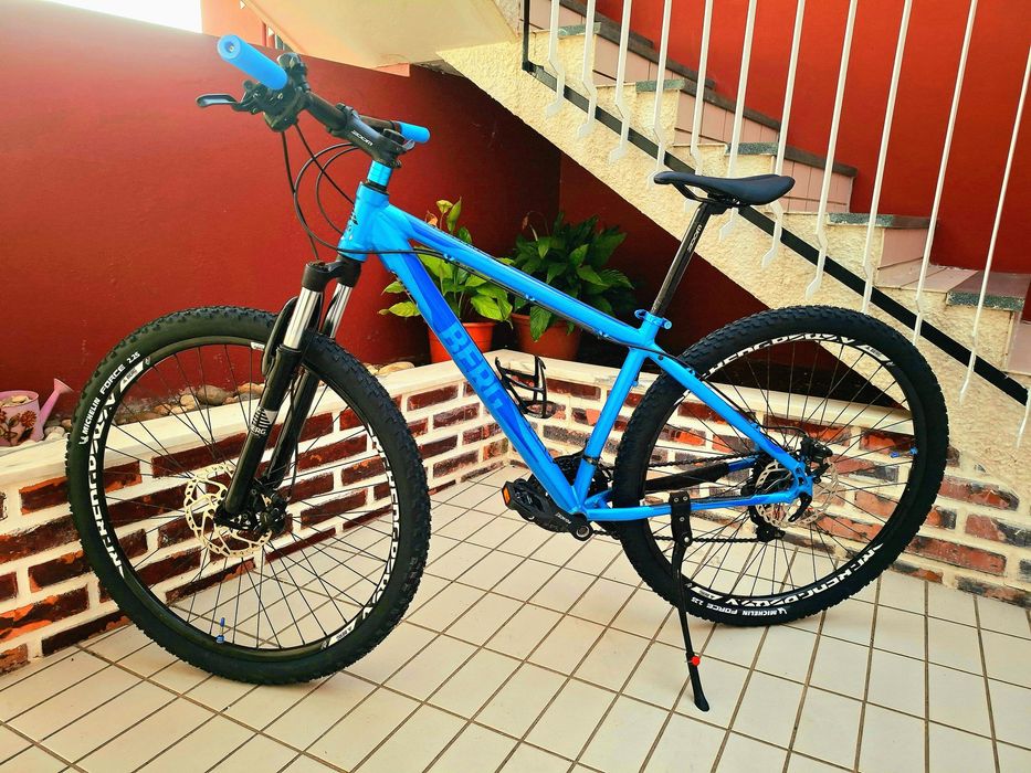 Berg  Trailrock 29" com UPGRADES