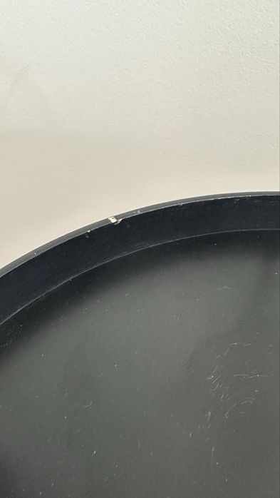 2 mesas de cabeceira com luz