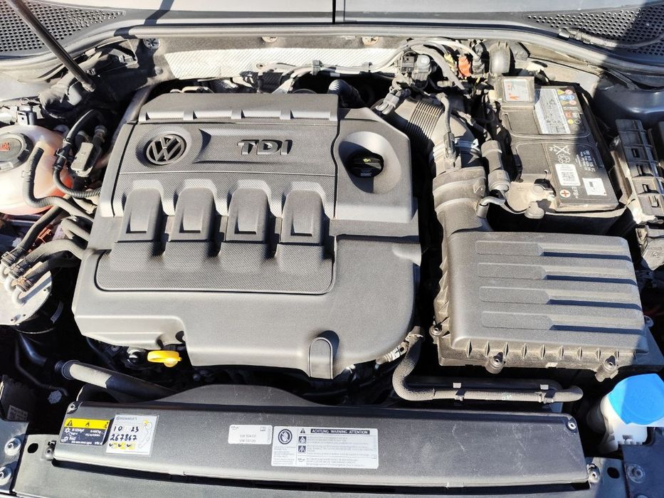 Volkswagen Passat 2017 VIN WVWZZZ3CZJE124865 фото оголошення 17 з 21