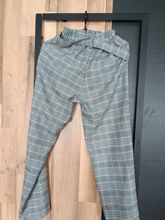 Spodnie kratka ,pasek