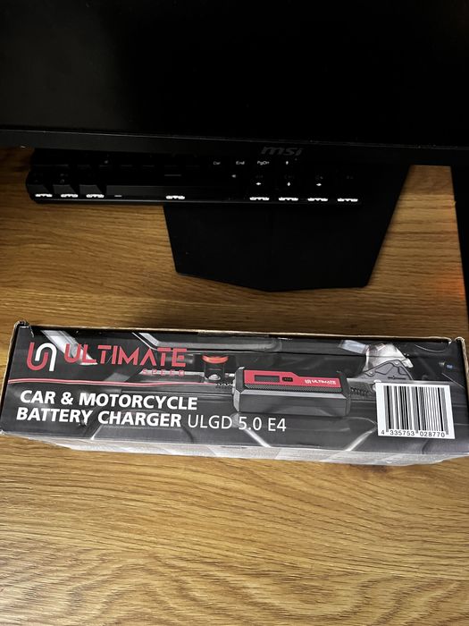 OPISS Ładowarka Ultimate Speed ulgd 5.0 E4 do akumulatorów 6v i 12v