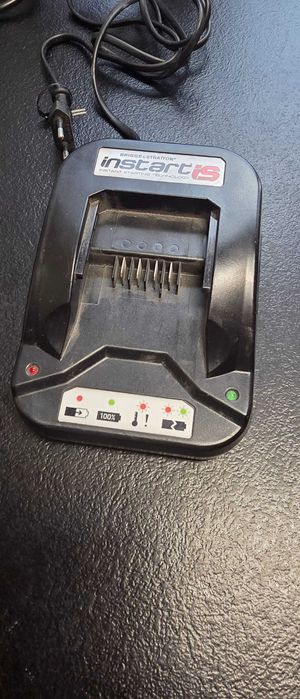 Briggs & Stratton Instart S ładowarka akum. oryginalna sprawna IS12C