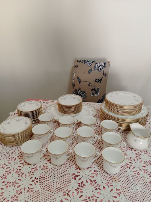Louça  vintage em ótimo estado