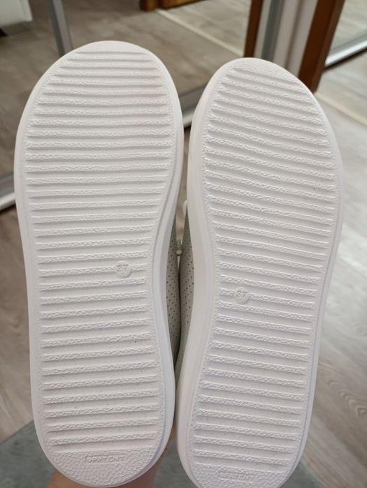 Последняя скидка!!! Кеды кожаные 37 размер