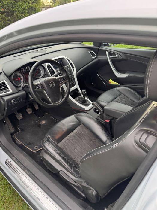 Opel Astra J GTC Nawigacja