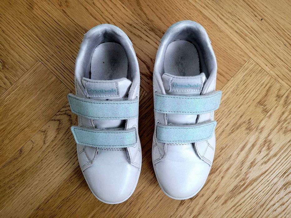 Snickersy REEBOK dziewczęce (rozm. 30) z brokatowymi wstawkami