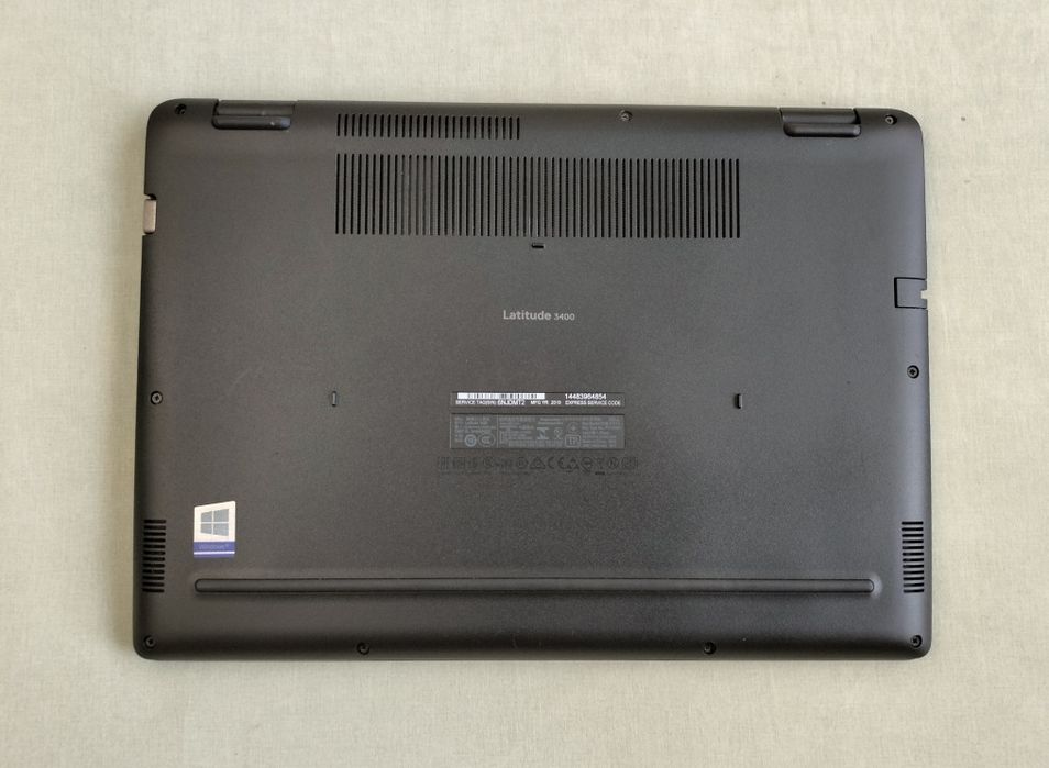 Dell  3400_i5_8gen/ram 8/SSD 128 gb