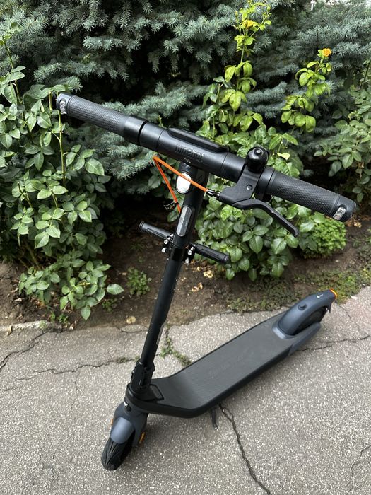 Продам Самокат NINEBOT e2 pro