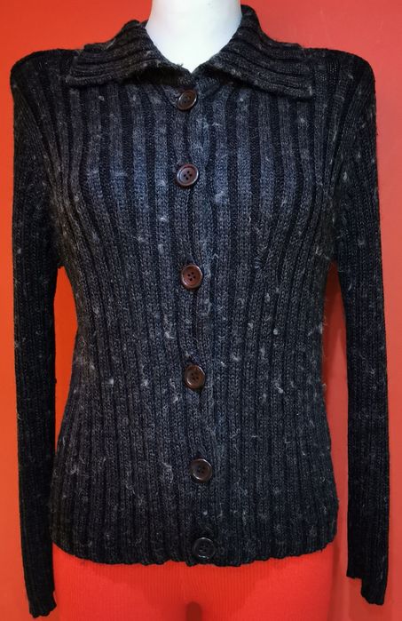 Sweterek zapinany na guziczki kardigan