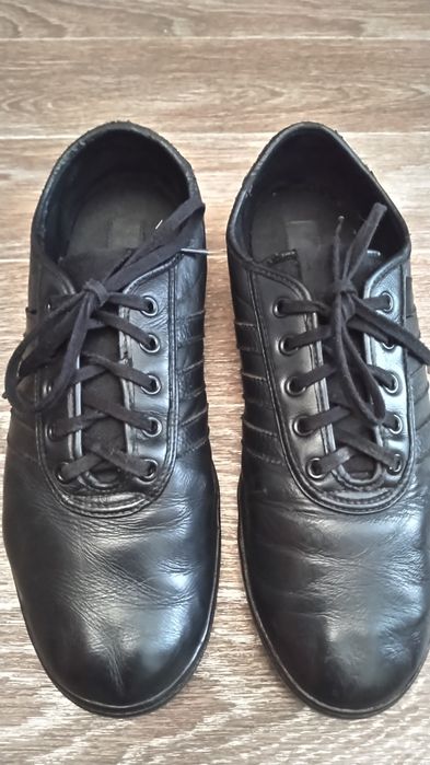 Кроссовки Adidas p.44,5 Оригинал. Кожа