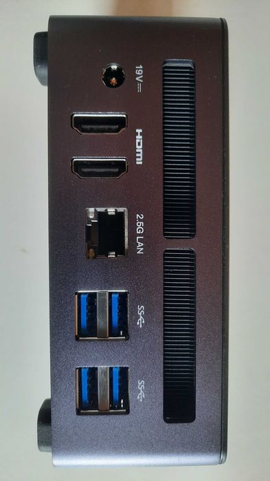 Barbone MiniPC- Minisforum Venus Series UM790 Pro - AMD Ryzen 9 7940HS