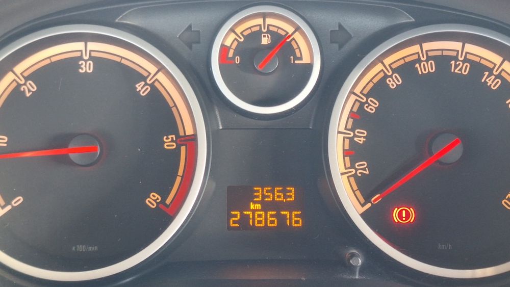 Opel corsa 2010 1.3 gasoleo