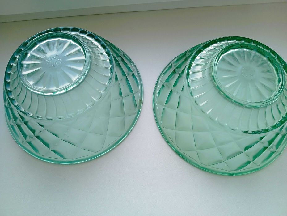 Комплект з двох скляних ваз