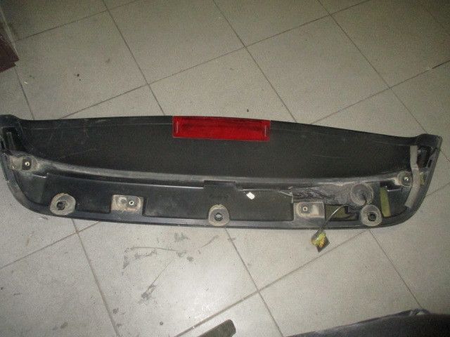 Spoiler / aileron da tampa da mala ROVER 200 Hatch (RF)