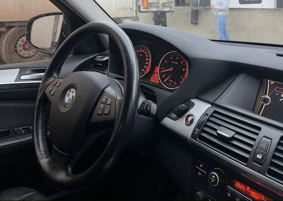 Продам bmw x5 e70