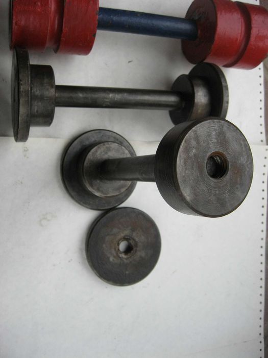 Продам гантели 6 и 3,5 кг