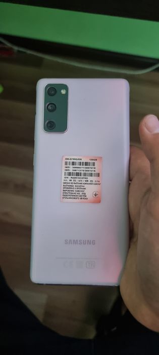 Samsung Galaxy s20 FE 6/128 ідеал