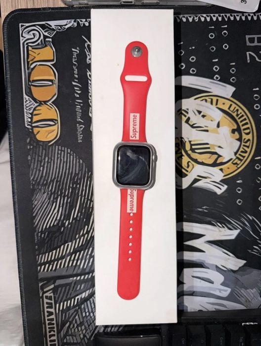 Relógio Apple Watch SE 40 mm