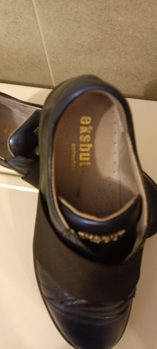 Skórzane buty Eksbut rozmiar 37 - granatowe