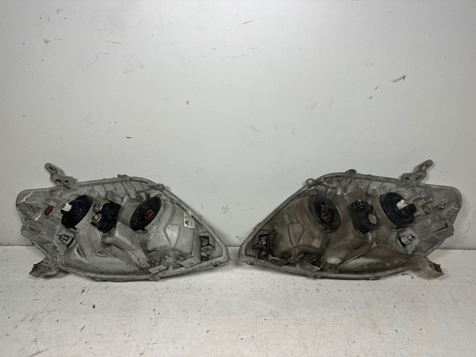 Lampy Przednie Reflektory Komplet Lewy PrawyToyota Corolla E120 sedan