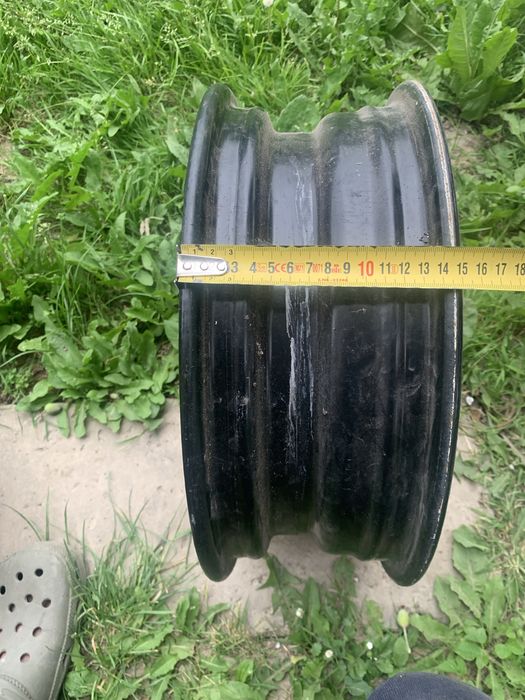 Диски автомобільні в гарному стані