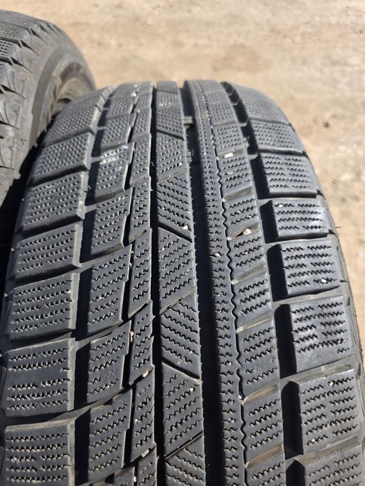 Opony zimowe Firemax 225/55/17