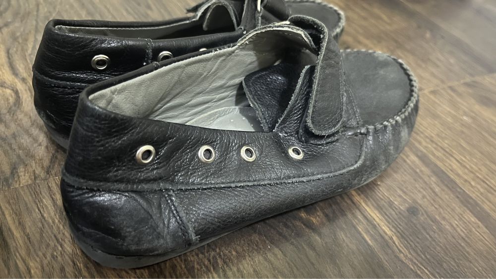 Сороконіжки 32, Туфлі 34-35