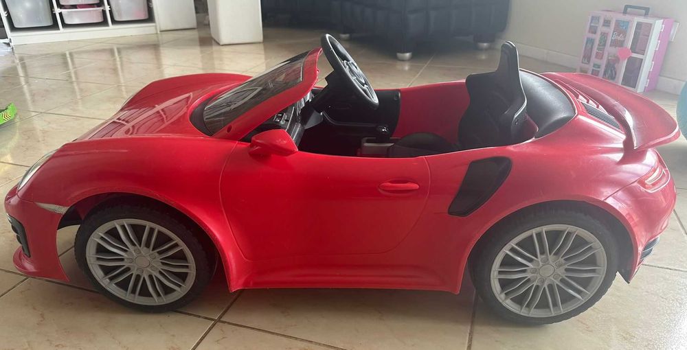carro de criança PORSCHE 911 TURBO S  - com bateria nova (em garantia)