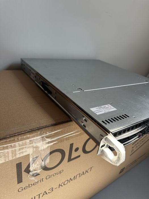 Продаю сервер Supermicro CSE-813M