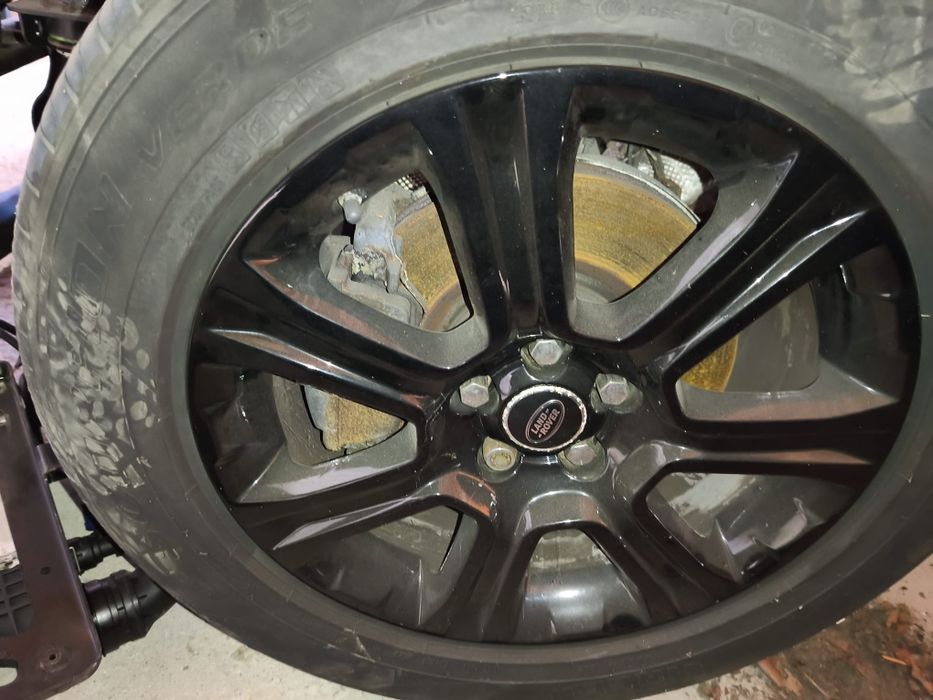 Jogo de jantes 18" range rover evoque com pneus a 90%