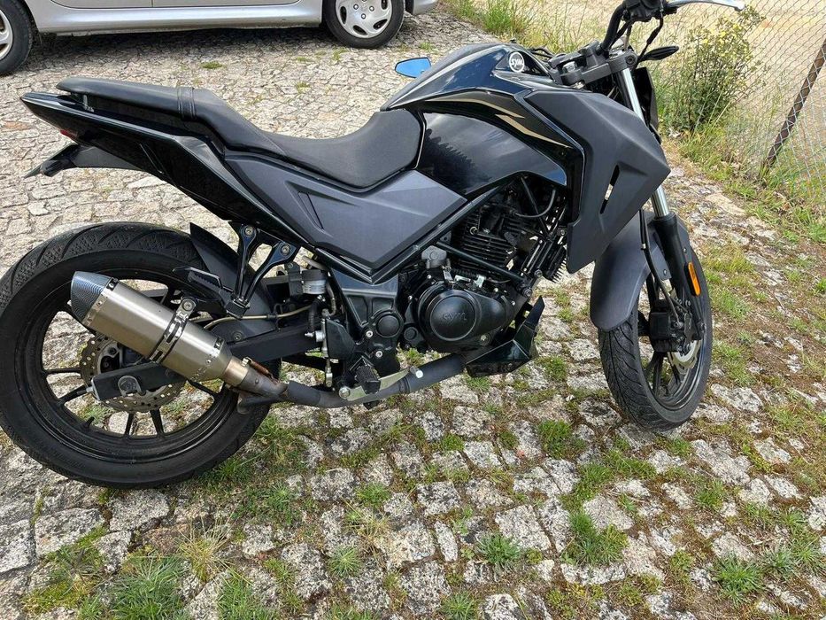 Vende-se Mota SYM 125
