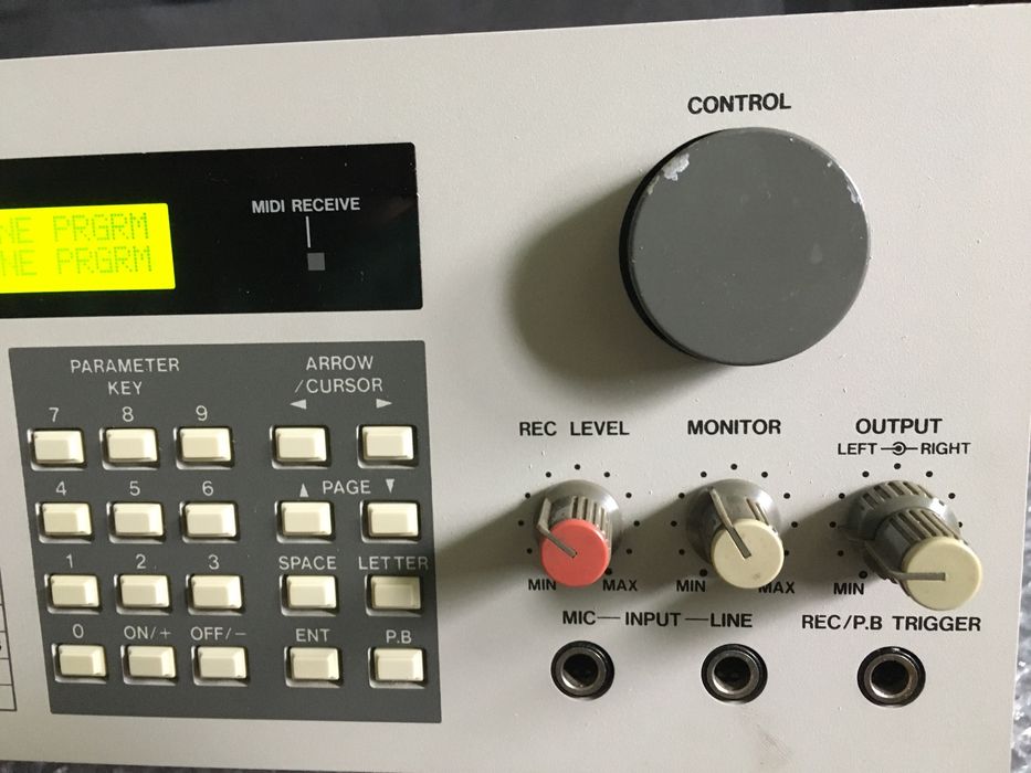 Akai S900 sampler + antialiasing mod Częstochowa Parkitka • OLX.pl