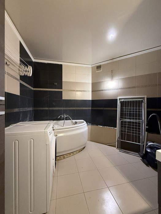 Продаж квартири  2 кім. по вул. Головатого