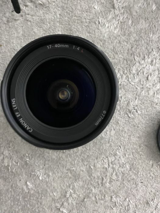 Lente Canon série L 17-40 mm 1:4 L USM