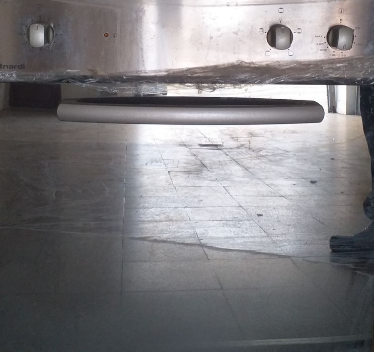 Forno elétrico em bom estado