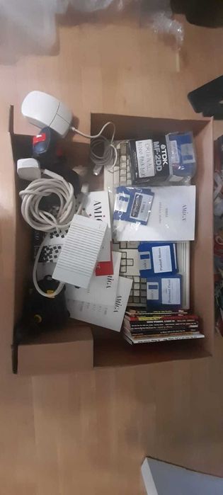 Amiga 1200 Escom (kickstart 3.1) Rev. 1D4 po wymianie kondensatorów - Zestaw