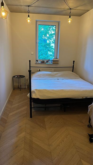 Łóżko metalowe czarne z baldachimem 160x200