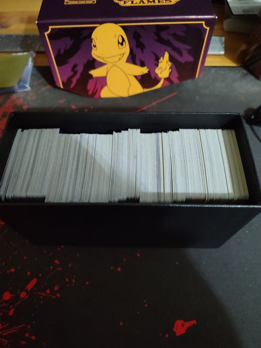 2500+ cartas Pokémon em excelente estado!