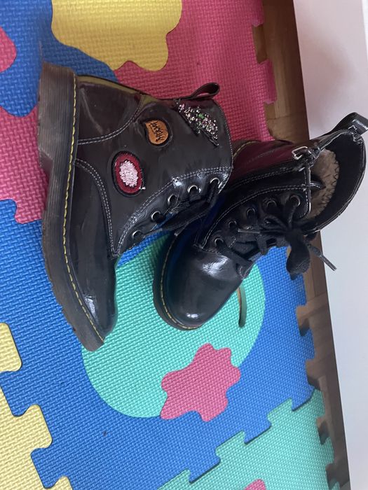 Oddam od zaraz Buty trZewiki ocieplane lakierowane Lasocki 28