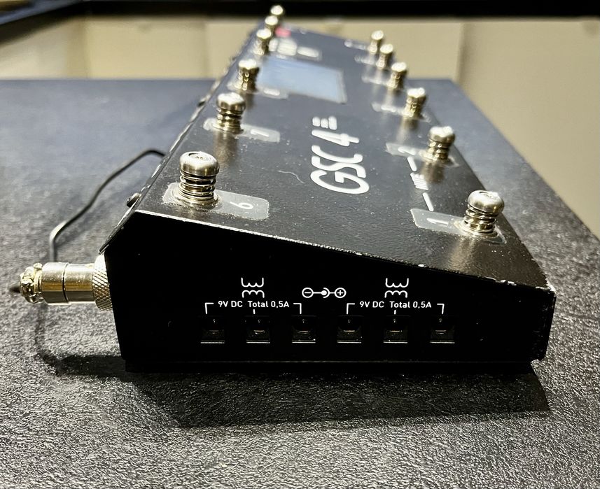 GLAB GSC-4 – Guitar System Controller