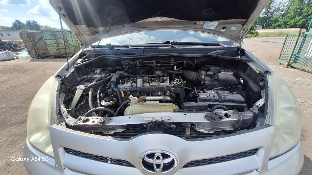 Toyota Corolla Verso 2.2 dcat części przód kompletny drzwi silnik wtryski