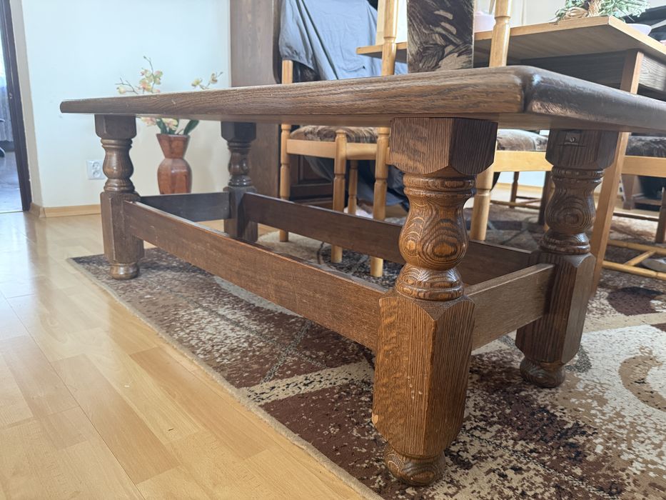 Stolik kawowy z litego drewna