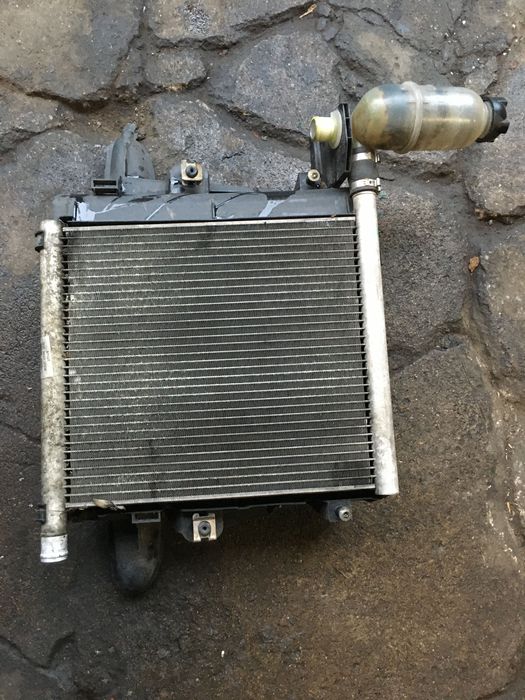 Smart ForTwo - chłodnica mocowanie zbiornik wyrównawczy