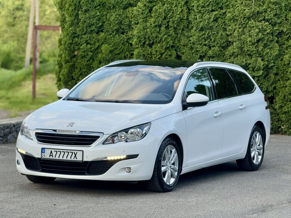 Peugeot 308SW 2015 року