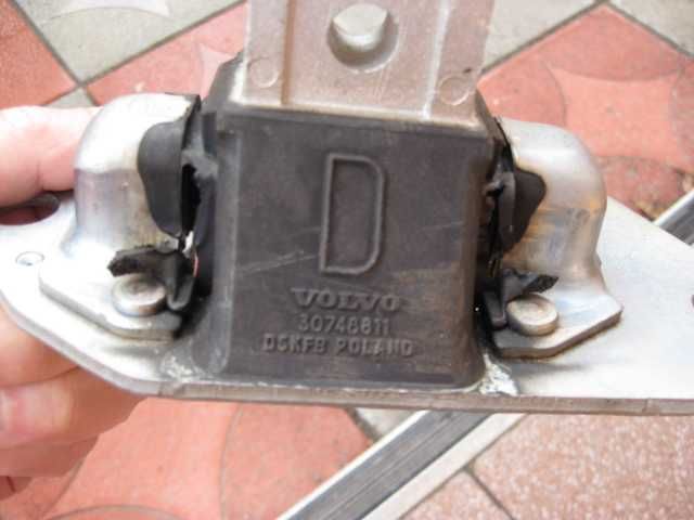 Продам подушку двигателя Вольво хс  90