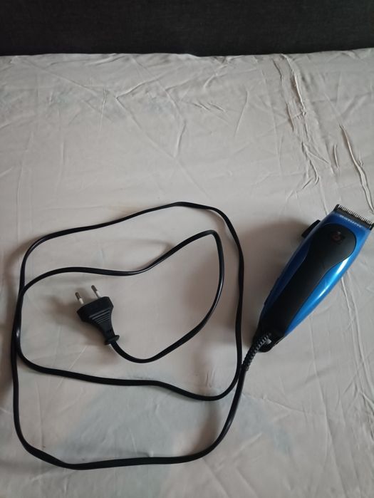 Продам машинку для стрижки SATURH-HC7382