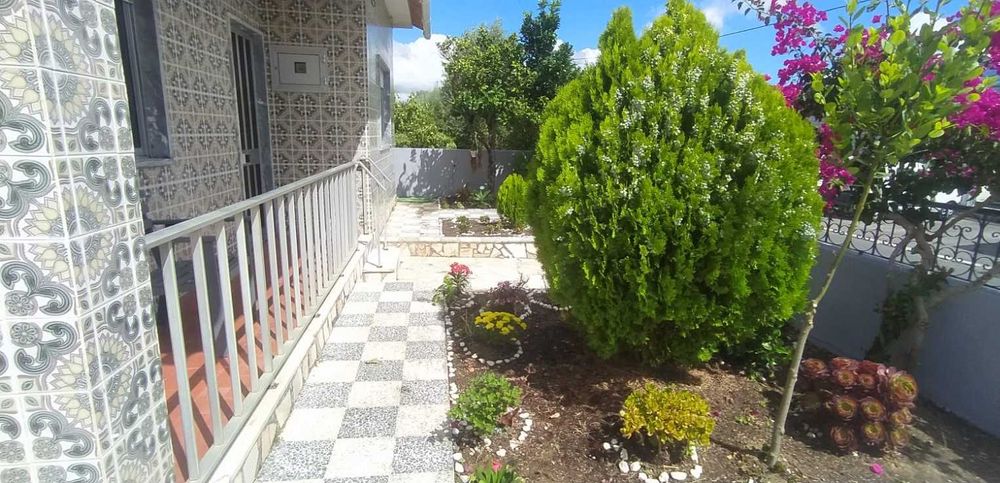 Moradia T2 para Arrendamento – Cardosas (Arruda dos Vinhos)