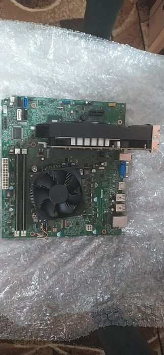 Материнська плата Dell